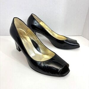 Taryn Rose Patent Leather Peep Toe Block Heel Shoes Womens Size 8 Black Italy